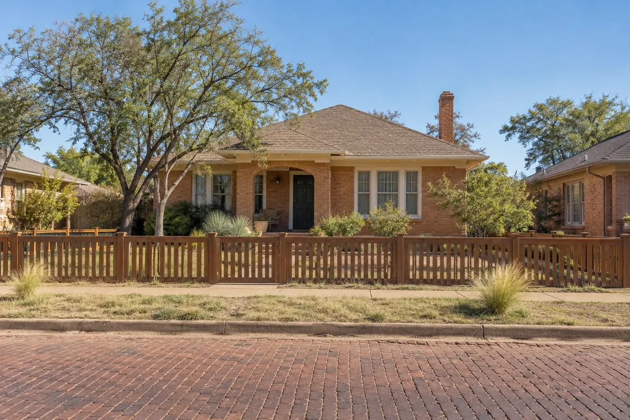 Fence on a residential lot in Overton, Texas