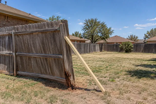 Fence Repair