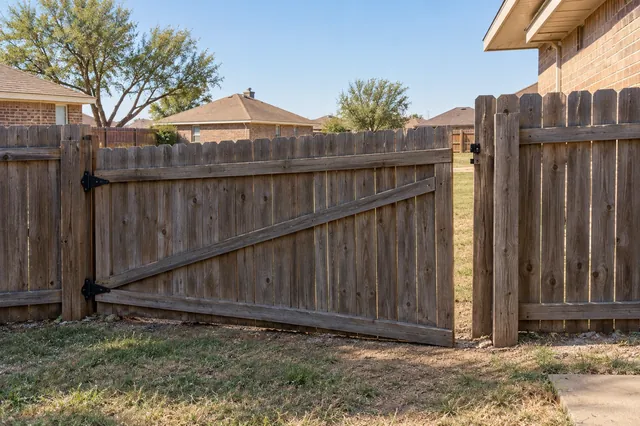 Sagging Gates